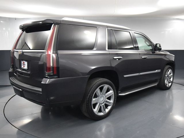 2016 Cadillac Escalade Luxury Collection