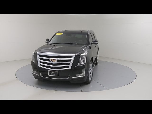 2016 Cadillac Escalade Luxury Collection