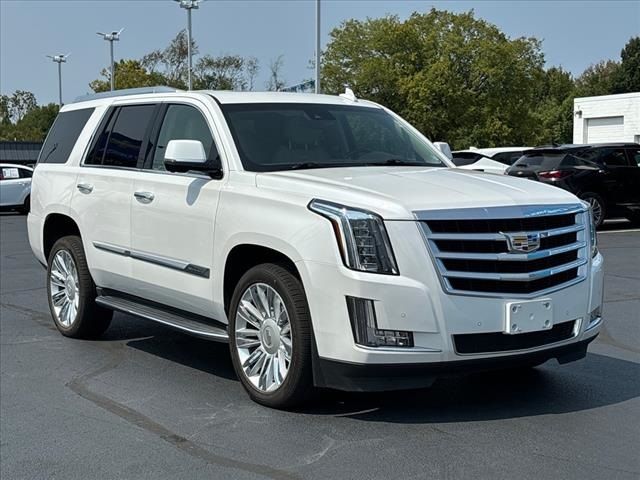 2016 Cadillac Escalade Luxury Collection