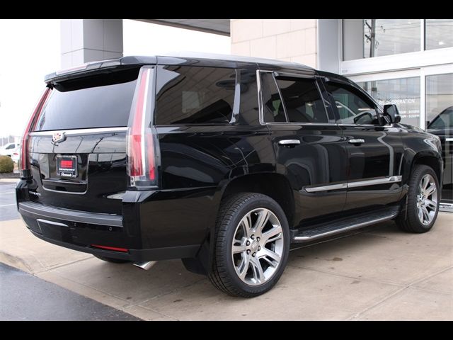 2016 Cadillac Escalade Luxury Collection