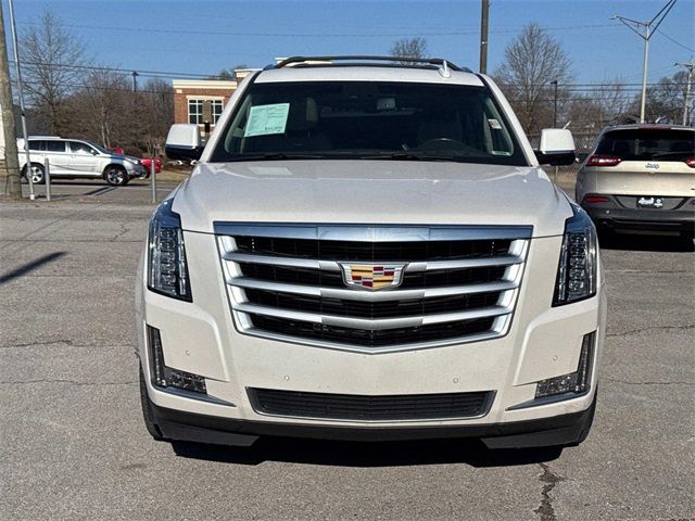 2016 Cadillac Escalade Luxury Collection