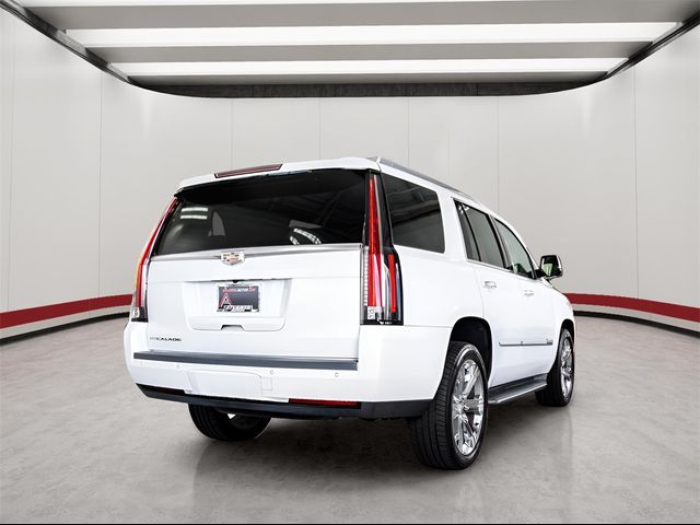 2016 Cadillac Escalade Luxury Collection