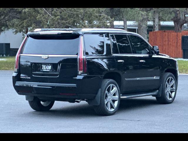 2016 Cadillac Escalade Luxury Collection