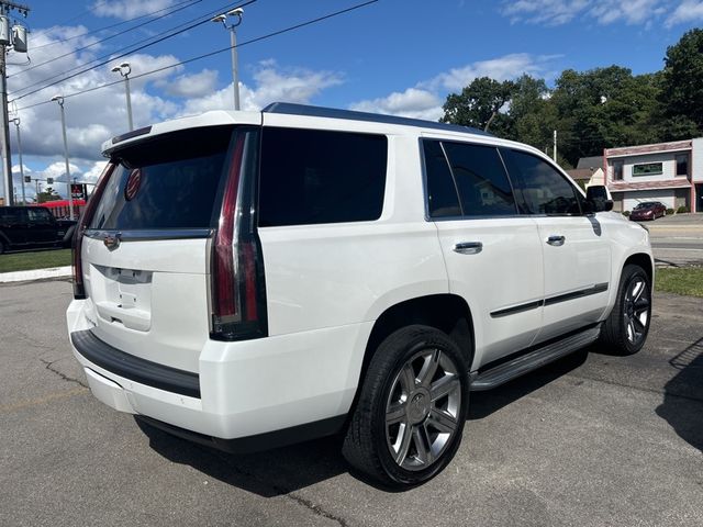 2016 Cadillac Escalade Luxury Collection