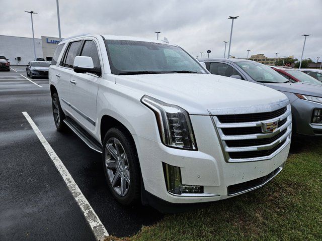 2016 Cadillac Escalade Luxury Collection