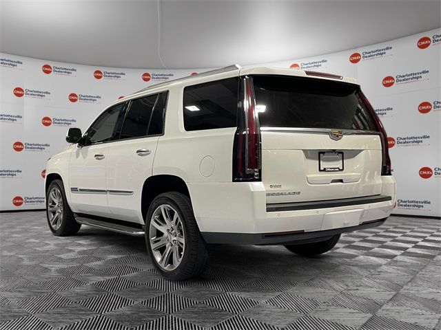 2016 Cadillac Escalade Luxury Collection