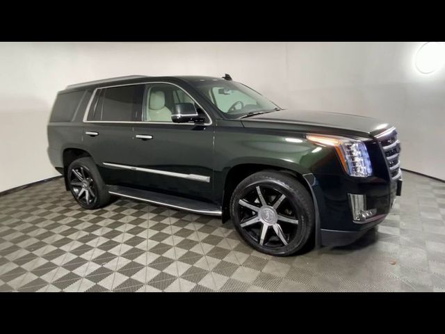 2016 Cadillac Escalade Luxury Collection