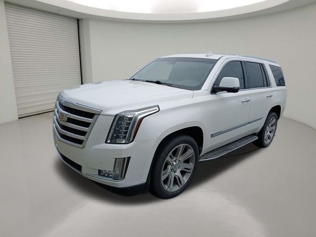 2016 Cadillac Escalade Luxury Collection