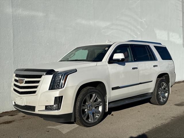 2016 Cadillac Escalade Luxury Collection