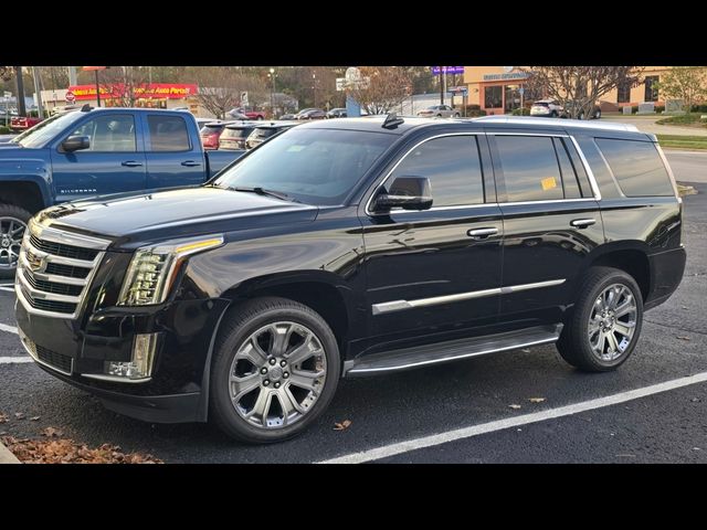 2016 Cadillac Escalade Luxury Collection