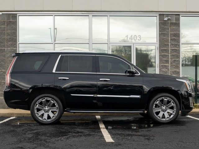 2016 Cadillac Escalade Luxury Collection