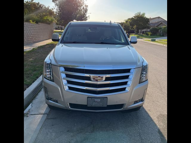 2016 Cadillac Escalade Luxury Collection