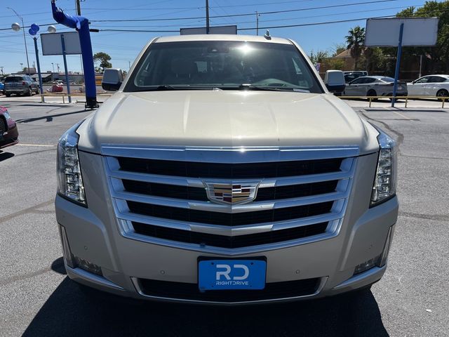 2016 Cadillac Escalade Luxury Collection