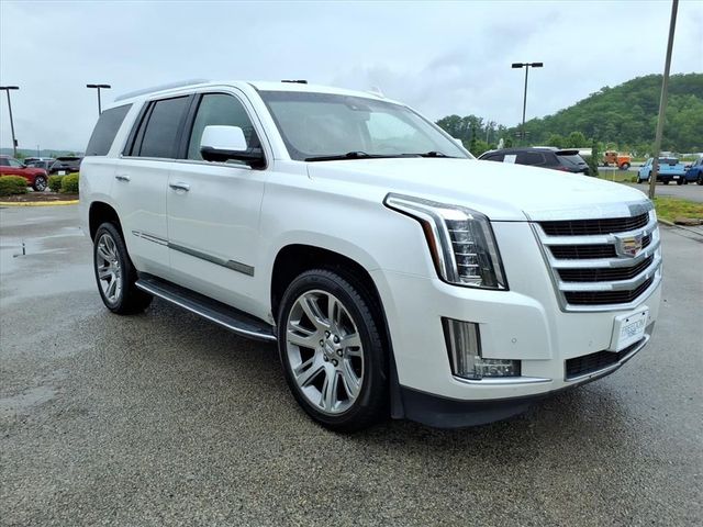 2016 Cadillac Escalade Luxury Collection