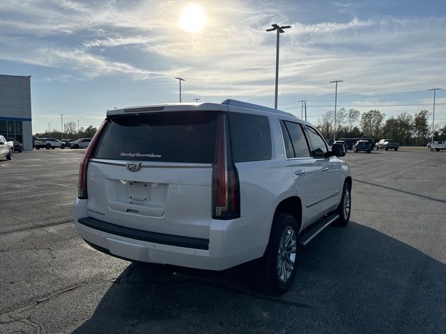 2016 Cadillac Escalade Luxury Collection