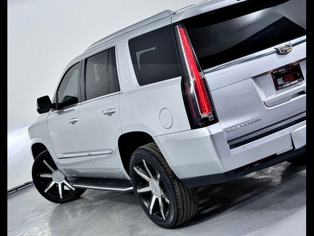 2016 Cadillac Escalade Luxury Collection