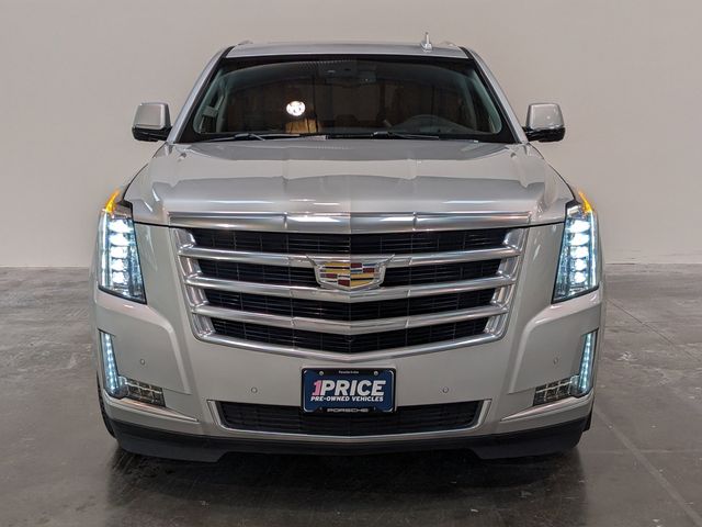 2016 Cadillac Escalade Luxury Collection