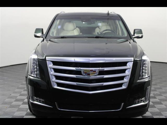 2016 Cadillac Escalade Luxury Collection