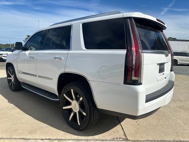 2016 Cadillac Escalade Luxury Collection