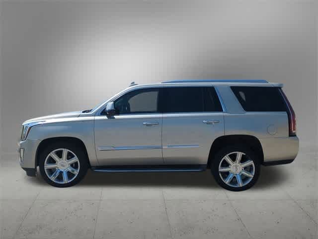 2016 Cadillac Escalade Luxury Collection