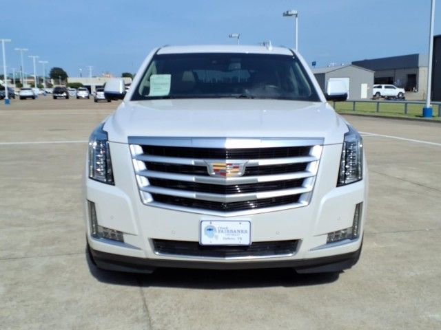 2016 Cadillac Escalade Luxury Collection