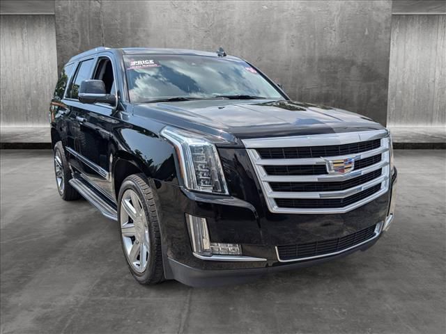 2016 Cadillac Escalade Luxury Collection