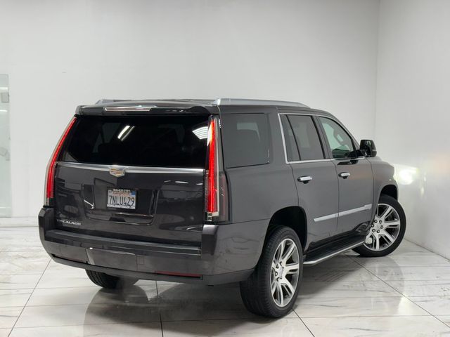 2016 Cadillac Escalade Luxury Collection