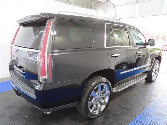 2016 Cadillac Escalade Luxury Collection