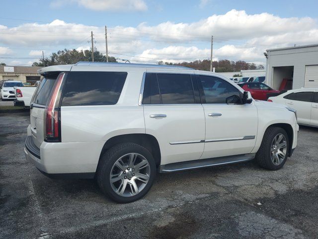 2016 Cadillac Escalade Luxury Collection