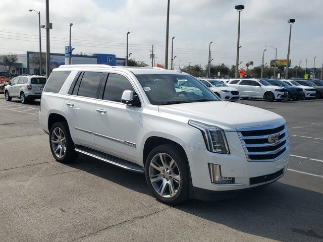 2016 Cadillac Escalade Luxury Collection