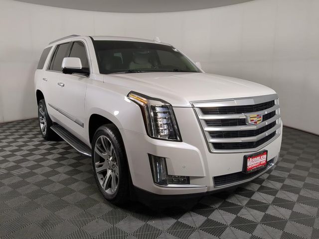 2016 Cadillac Escalade Luxury Collection