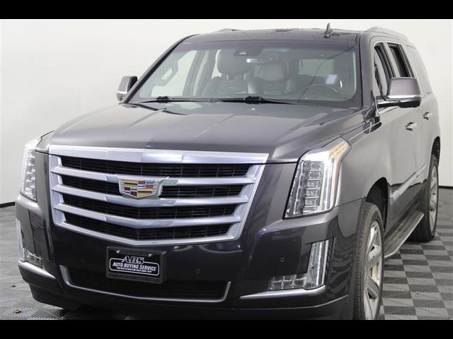 2016 Cadillac Escalade Luxury Collection