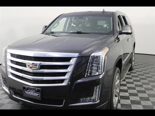 2016 Cadillac Escalade Luxury Collection