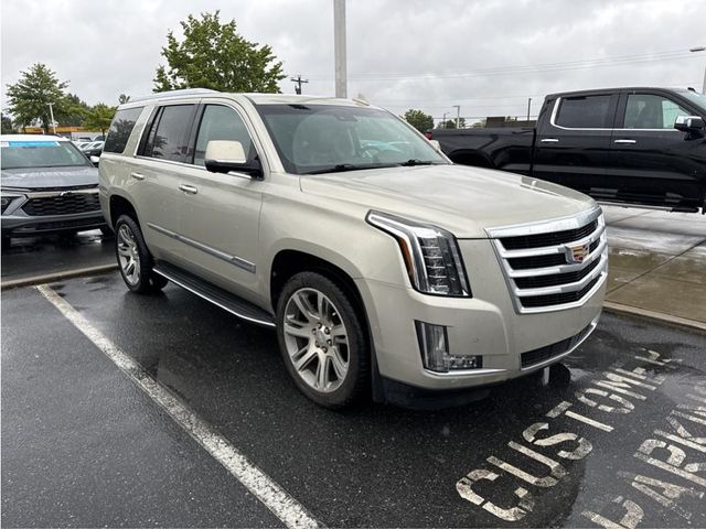 2016 Cadillac Escalade Luxury Collection