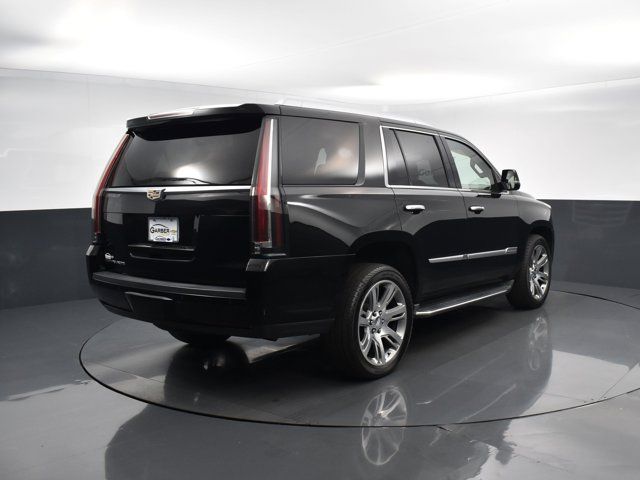 2016 Cadillac Escalade Luxury Collection