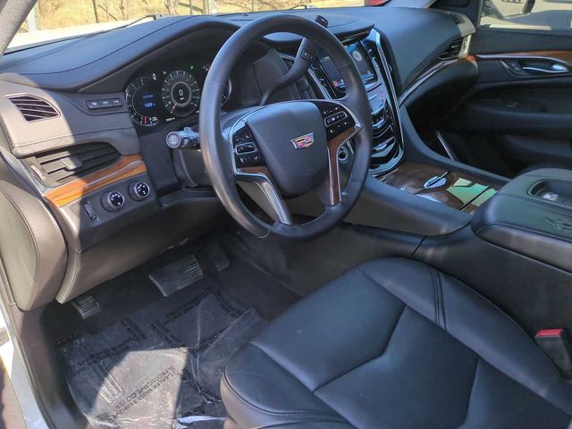 2016 Cadillac Escalade Luxury Collection