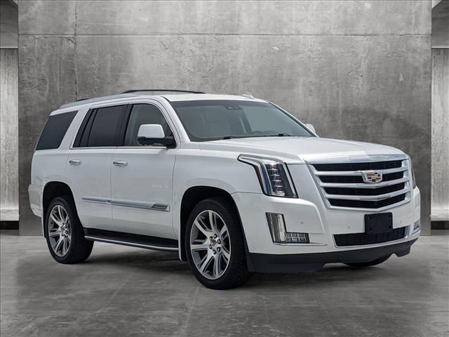 2016 Cadillac Escalade Luxury Collection