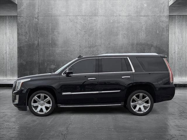 2016 Cadillac Escalade Luxury Collection