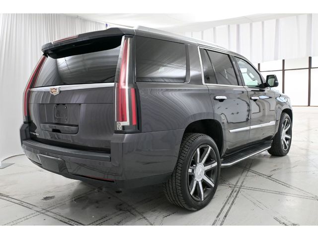 2016 Cadillac Escalade Luxury Collection