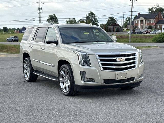 2016 Cadillac Escalade Luxury Collection