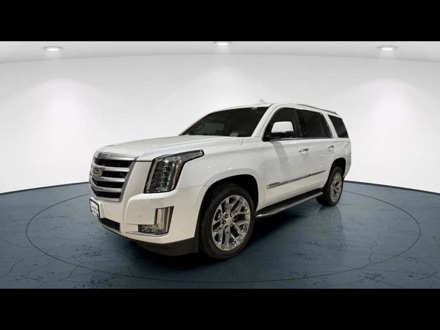 2016 Cadillac Escalade Luxury Collection