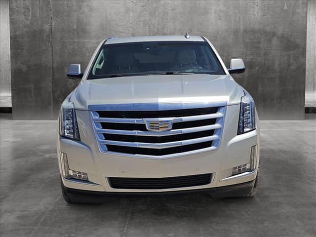 2016 Cadillac Escalade Luxury Collection