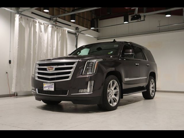 2016 Cadillac Escalade Luxury Collection