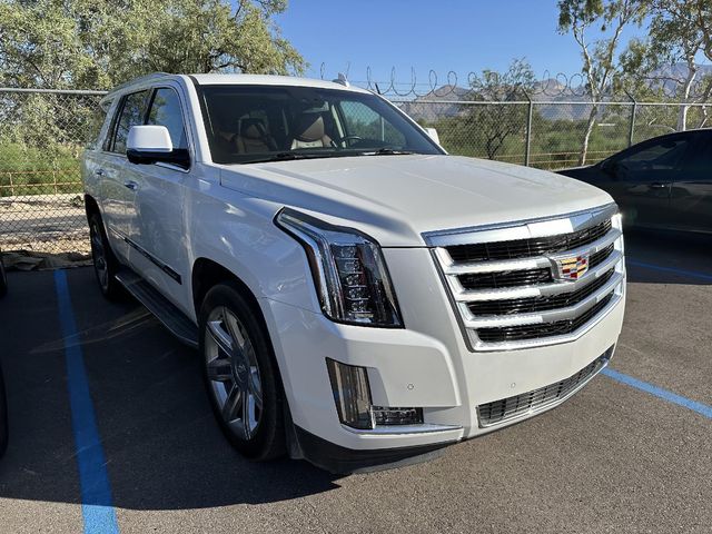 2016 Cadillac Escalade Luxury Collection