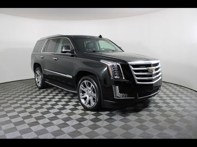 2016 Cadillac Escalade Luxury Collection