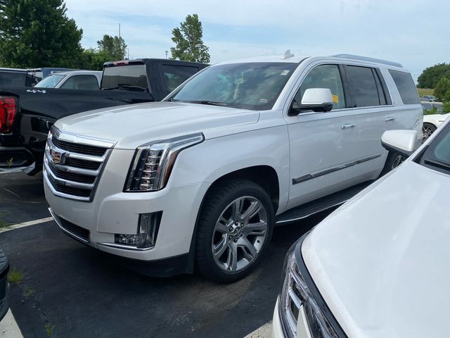 2016 Cadillac Escalade Luxury Collection