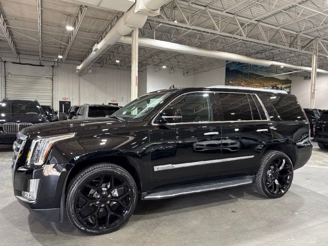 2016 Cadillac Escalade Luxury Collection