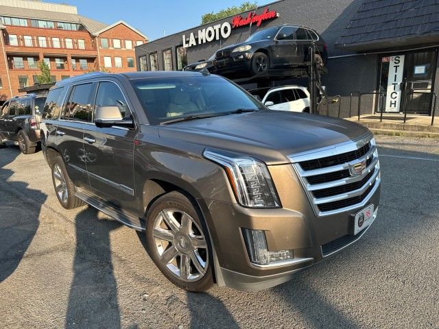 2016 Cadillac Escalade Luxury Collection