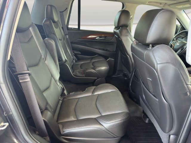 2016 Cadillac Escalade Luxury Collection