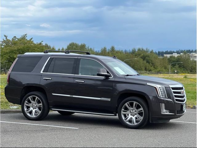 2016 Cadillac Escalade Luxury Collection